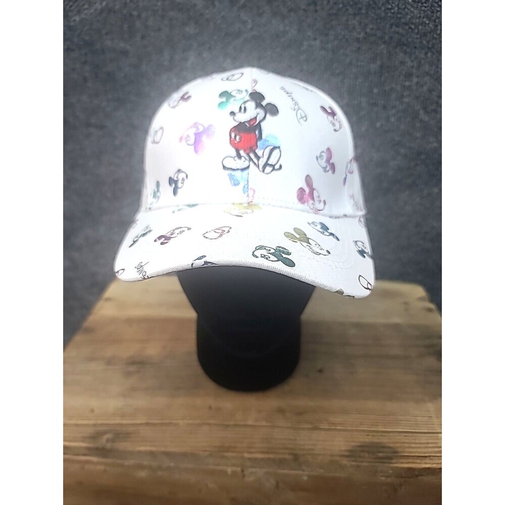 NWOT Disney  Adidas Mickey Mouse White Hat With Mickey Mouse Embriodered